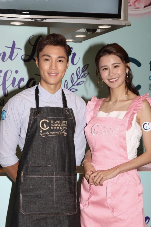 黄翠如与萧正楠之间永远有个曹永廉 这次过生日也不例外