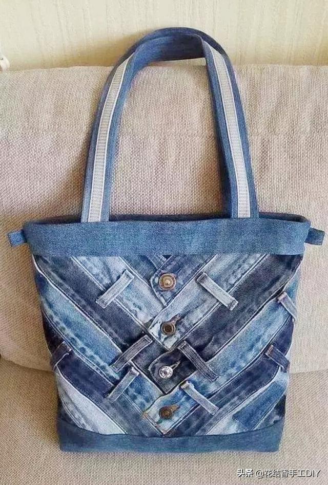 破旧牛仔裤改造(旧牛仔裤改造手工制作大全图片)