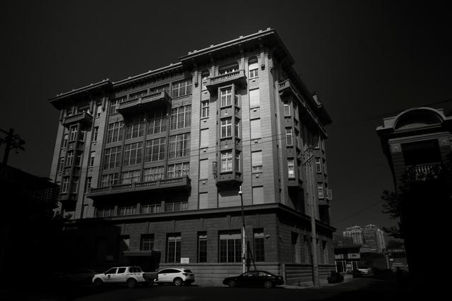 景明楼真实灵异事件:景明楼事件：民国30余名军官女眷遭洋人玷污，审判结果堪称耻辱