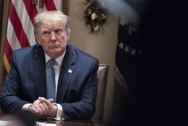 我国经济势头迅猛，前三季度GDP达82万亿人民币，将超过美国的80%