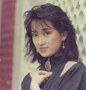 风韵犹存！56岁TVB“御用观音”凭《那年花开月正圆》爆红