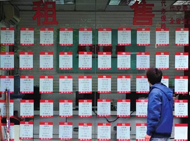 闻风而动？楼市暖风频频，二手房主纷纷“原地抬价”为哪般？