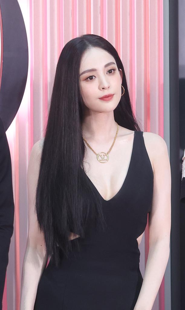 古力娜扎身高体重多少斤(古力娜扎身高体重是多少)