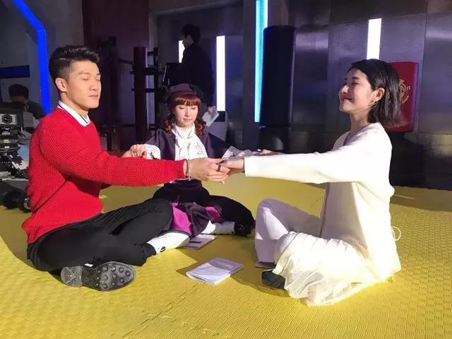 TVB力捧女星《铁探》与前辈合作感恩 预告自己快要出场：幸运是我