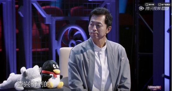 耳机秒变追踪器、戴上眼镜骗过人脸识别，这档真人秀不容错过