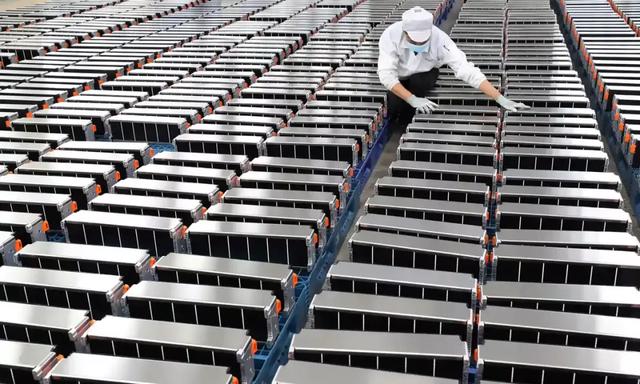 数以百万计的电动汽车电池将在未来十年内退役，但它们能去哪儿？