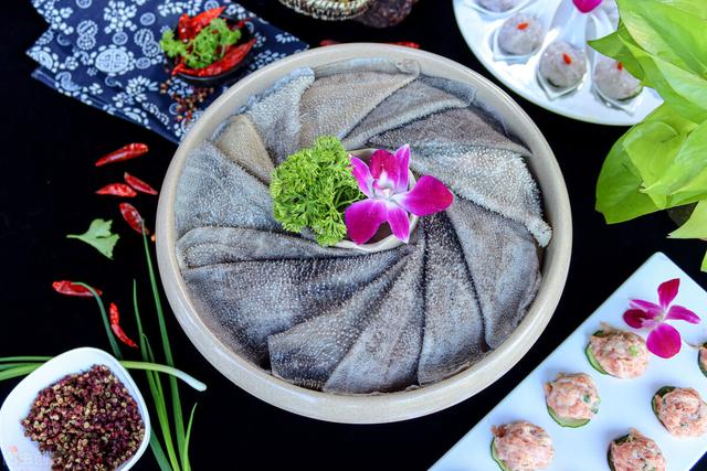 面对哀鸿遍野的餐饮市场，推荐六种最稳健的餐饮赚钱模式？