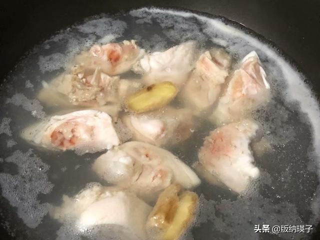 黄豆炖猪蹄汤的做法