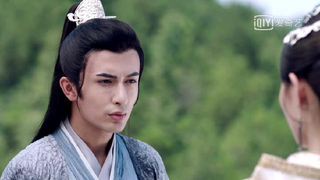 这6个明星明明是纯天然，却像极了整容脸，你看走眼几个？