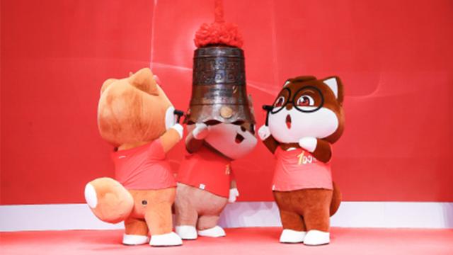 松鼠老爹章燎原：一袋坚果起家，从街头“小混混”到亿万富豪