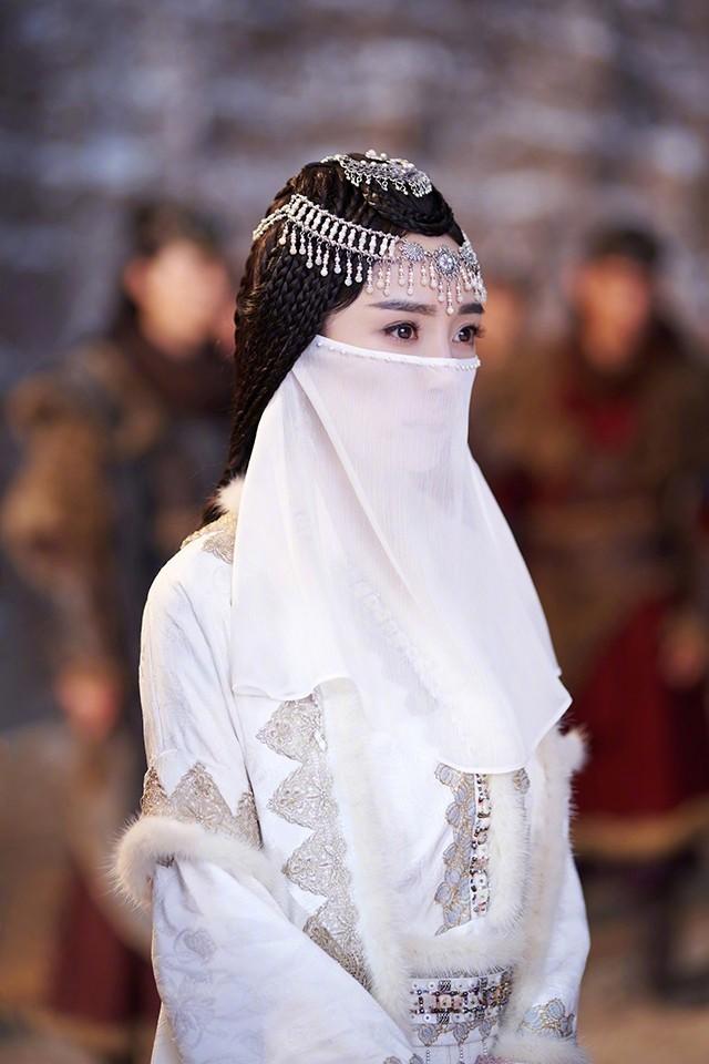 鞠婧祎新照片2021稀有鞠婧祎低像素照片