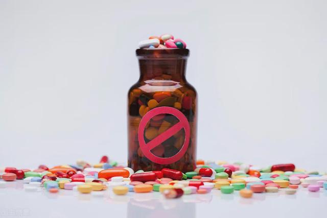 连吃7天柚子后肌肉溶解！医生劝告：这些食物，别和药物一起吃