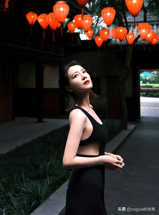 41岁的高圆圆生图，腰“胖”了一圈，还是你心中的女神吗？