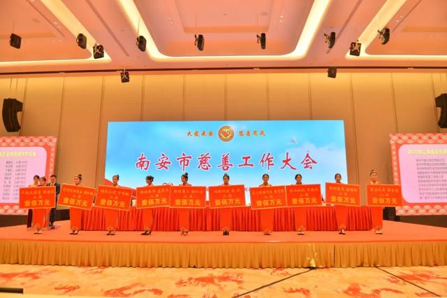 海南合展石业工程公司