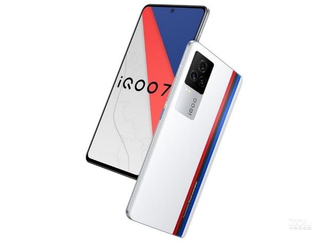 3500的8+128g和3400的12+258iqoo7更推薦誰