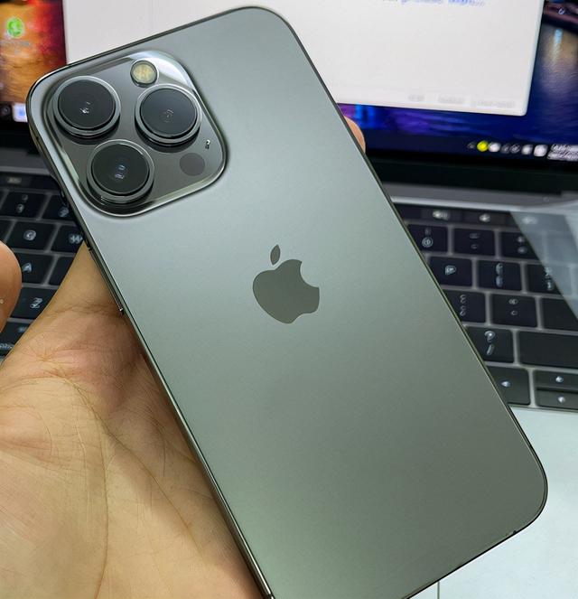 国行iPhone13Pro太贵，网友选择美版iPhone13Pro