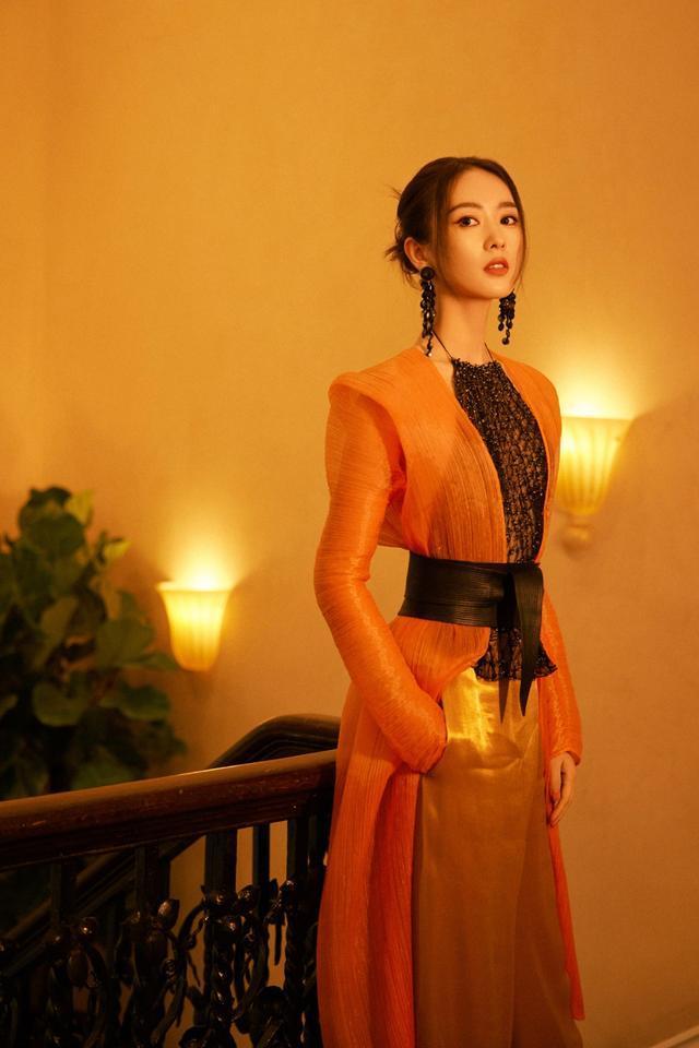 童瑶旗袍装(童瑶旗袍写真)