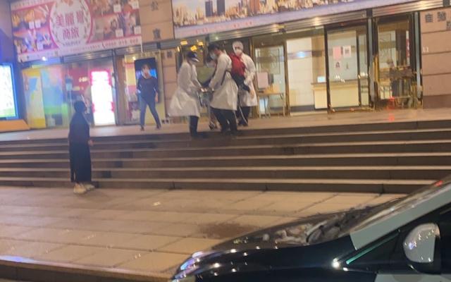 终年68岁！台湾资深男演员于酒店房内不幸去世，送院抢救画面曝光