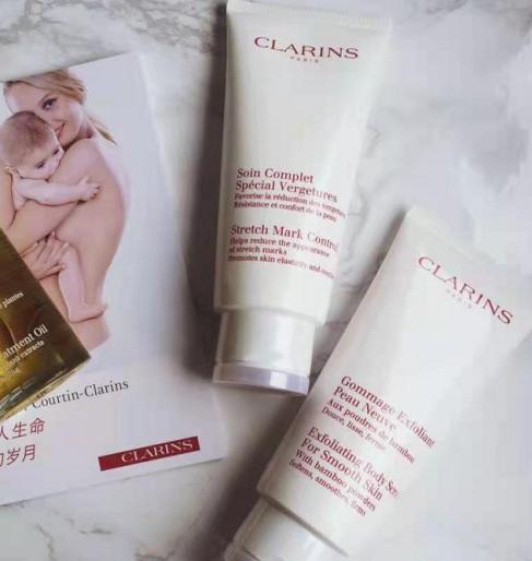 用身体乳擦毛孔会堵塞吗