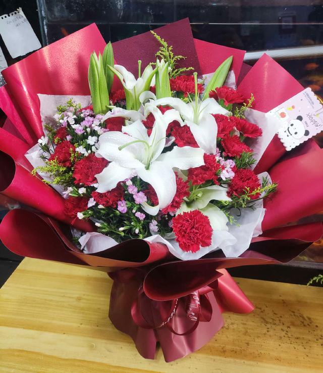 过生日送什么花
