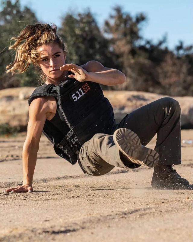 女士健身励志图片(女士健身励志图片高清)-星座梦城