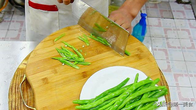 清明前后，春天“第一豆”！高钙高蛋白，尝鲜期短，眼下正当吃