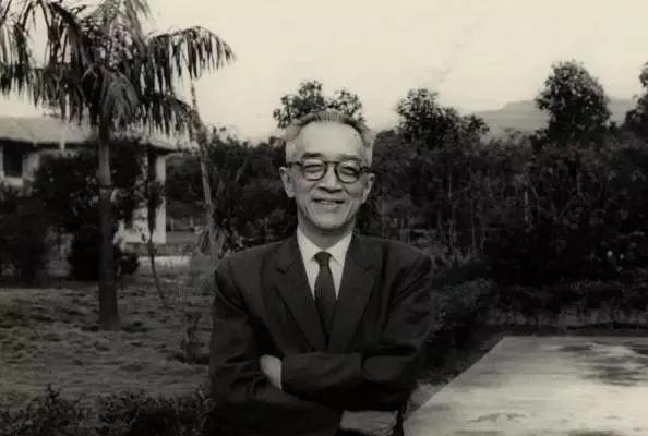 功成不必在我正确解读