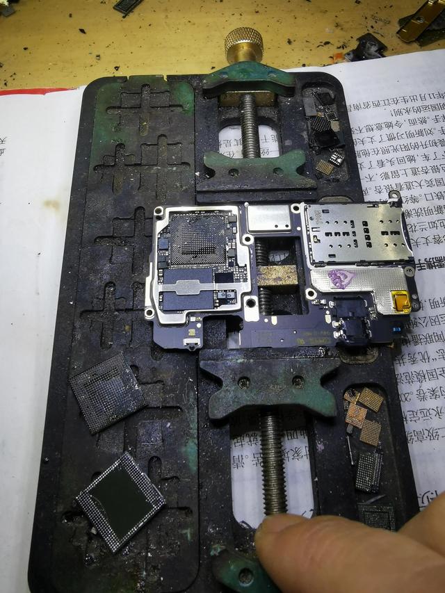 几年前的华为手机还值得维修吗？