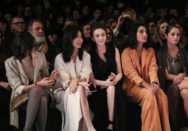 雪玲妃美白身体乳