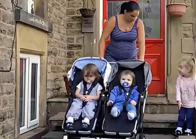 英国女子45岁生娃21个，怀孕就生下来，家里像幼儿园