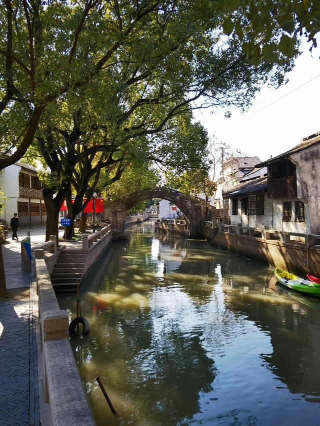 比亚迪汉EV的驾驶感受