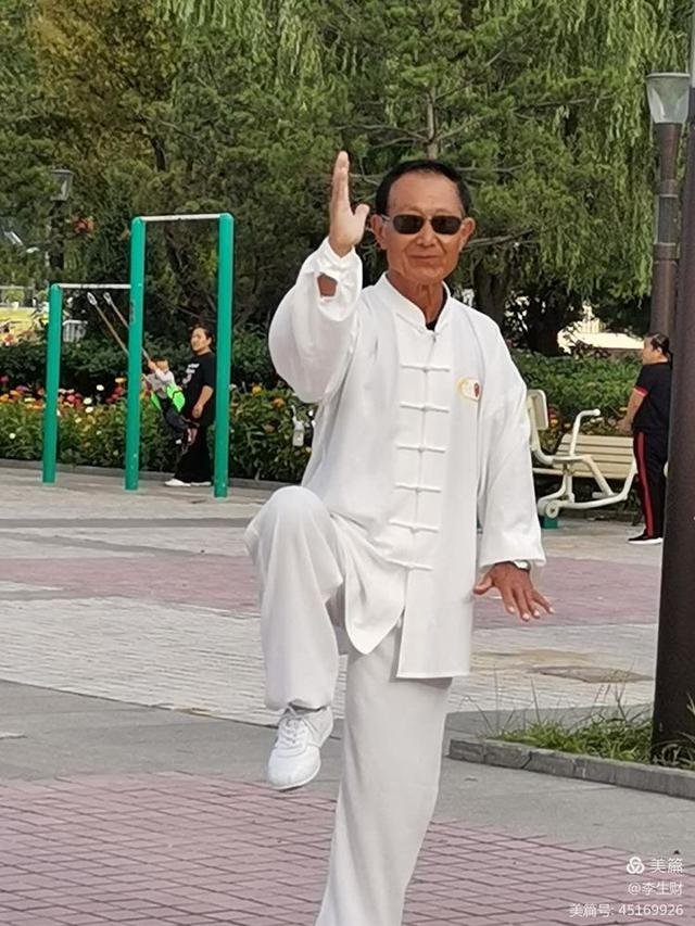 走进紫晨广场：文/李生财，图/郭翠枝