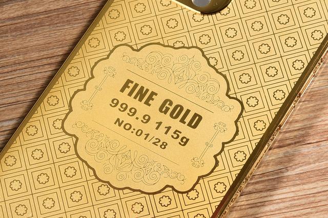 iPhone 13 Pro Max纯金版开箱，155克黄金奢华闪耀，价格感人