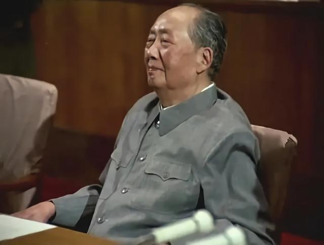 毛主席数次拒绝堂弟毛泽荣进京，1972年见面后埋怨：怎么才来看我