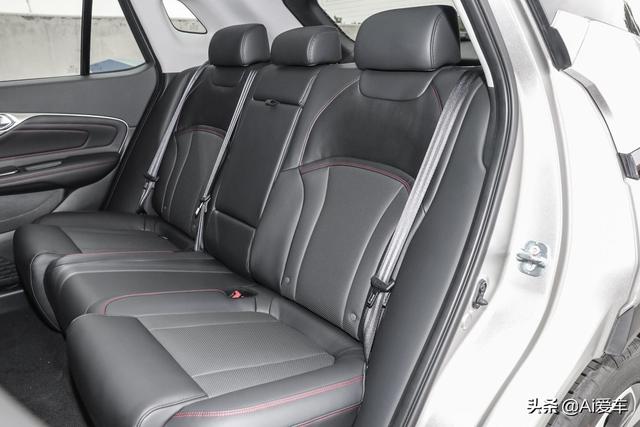 续航能力702KM，轴长2米83家用快充SUV，就是好养，实拍埃安AION V