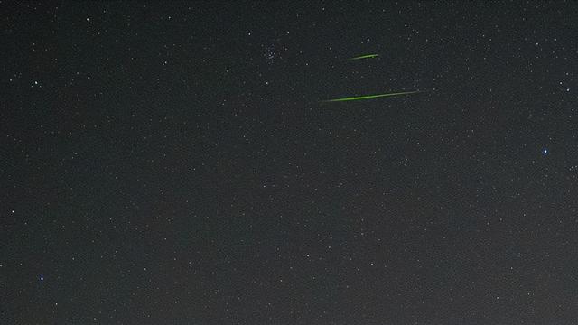 狮子座流星雨的图片