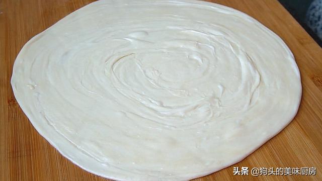 面粉怎么揉才会有延展性？面粉怎么做饼又松又软，你有所了解吗？