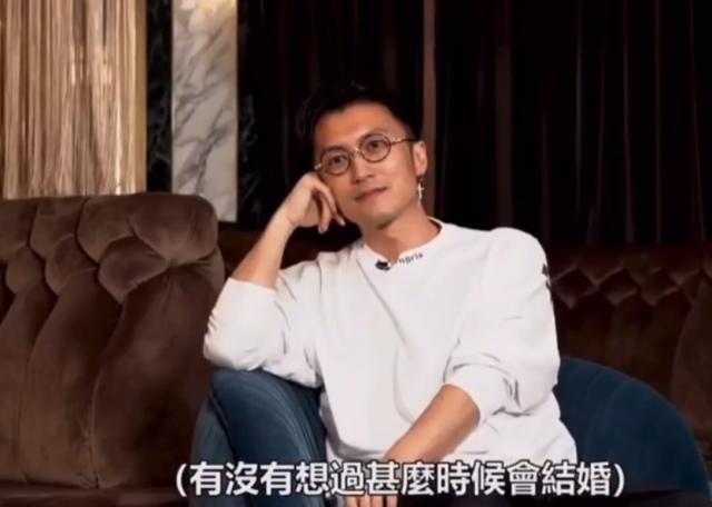 谢霆锋与王菲：80后爱上60后，爱情跨越20年，孩子分别扔给前任