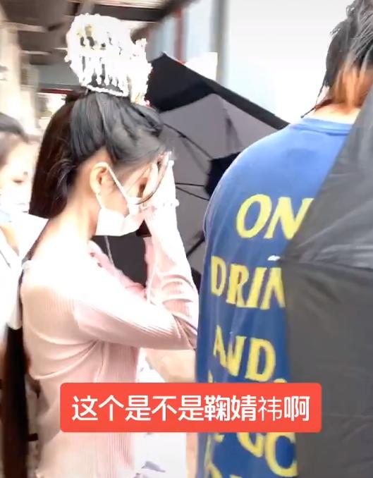 鞠婧祎捂脸图片——鞠婧祎的身材照片