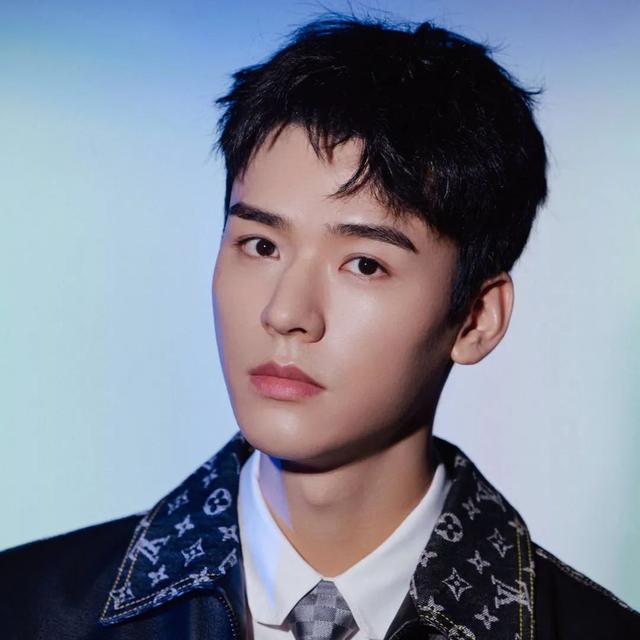 许晴八卦:小八卦，关晓彤，张艺兴，许晴刘浩存