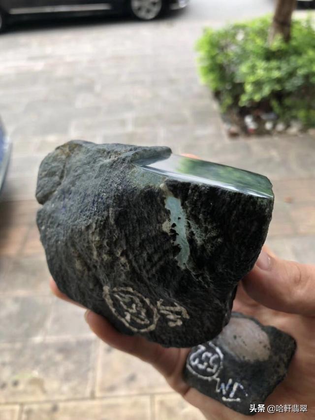 赌石鱼鳞窗
