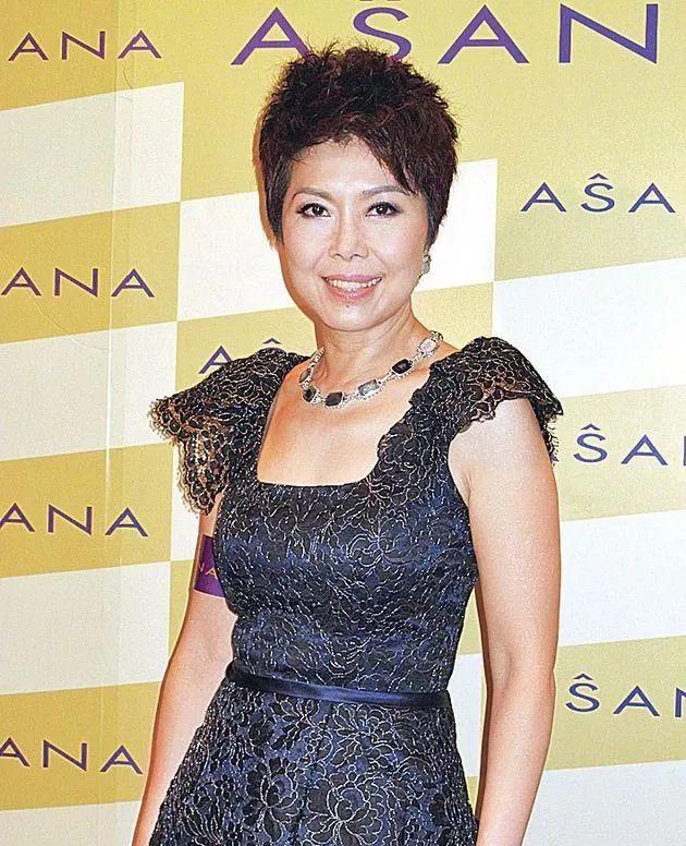 凭《溏心风暴》创高峰！61岁“靓声王”被爆频繁入院验骨髓