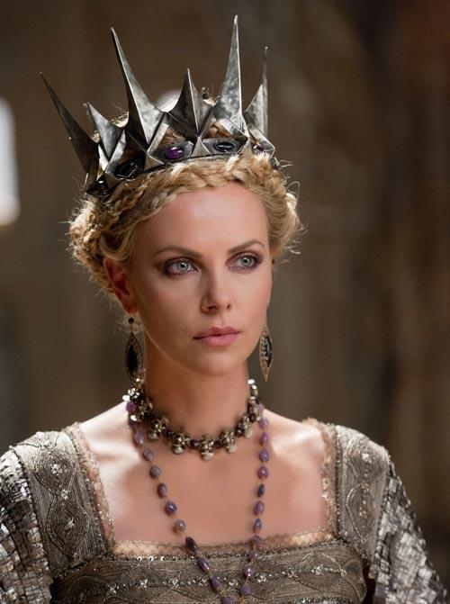 好莱坞最吸引眼球的十大女明星,个个性感迷人,天生尤