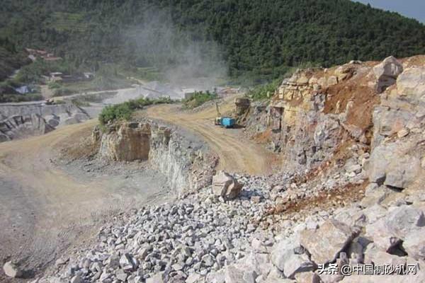 关于阳江石英石小型制砂机的信息