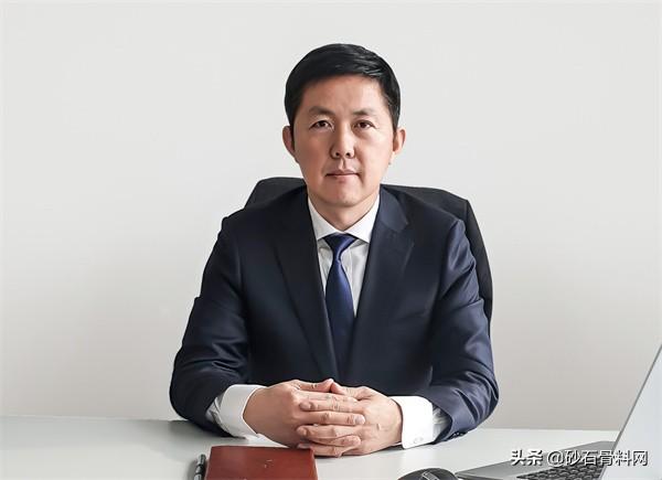 包含制砂机行业的带头人的词条