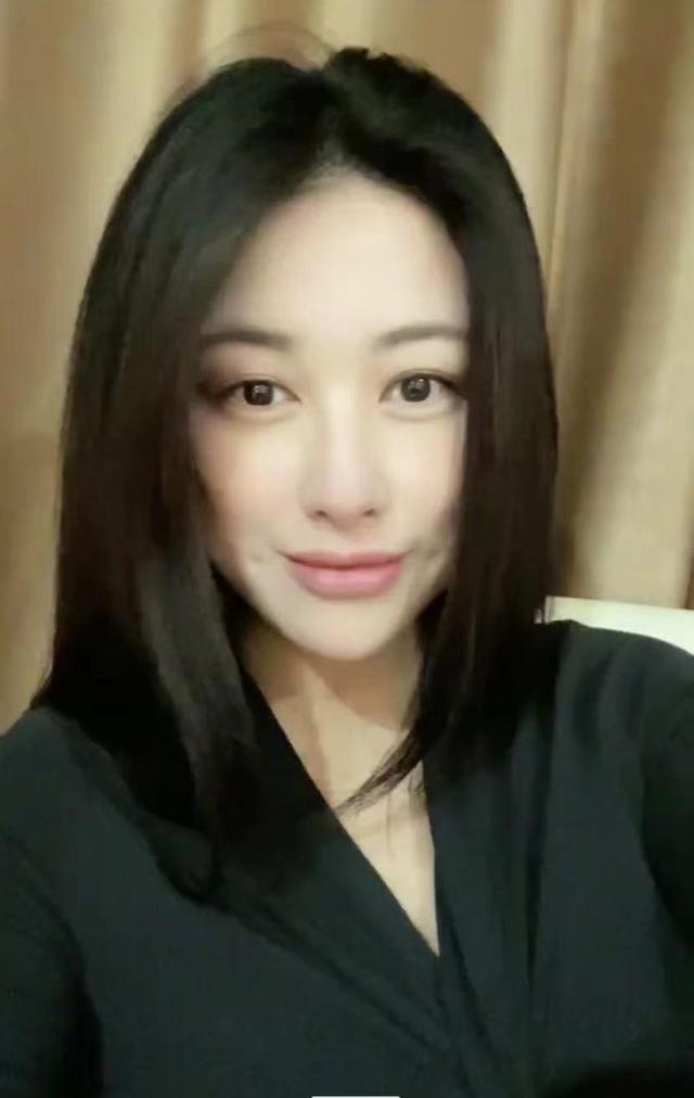 “中国第一美”朱珠产后亮相！忆生产过程，长胖几十斤仍肤白貌美