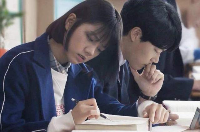 裙摆by阿司匹林