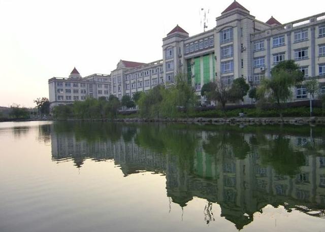 辽宁这所大学，超过折半卒业生进入国企，二本分数也有机会报考