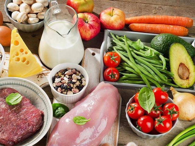 为什么我的小孩每个月发高烧和喉咙发炎，吃什么才能提高免疫力？