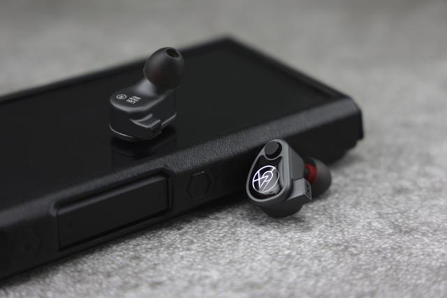 「耳邊評測」萬元耳塞也談“性價比”？64 Audio U6t體驗談